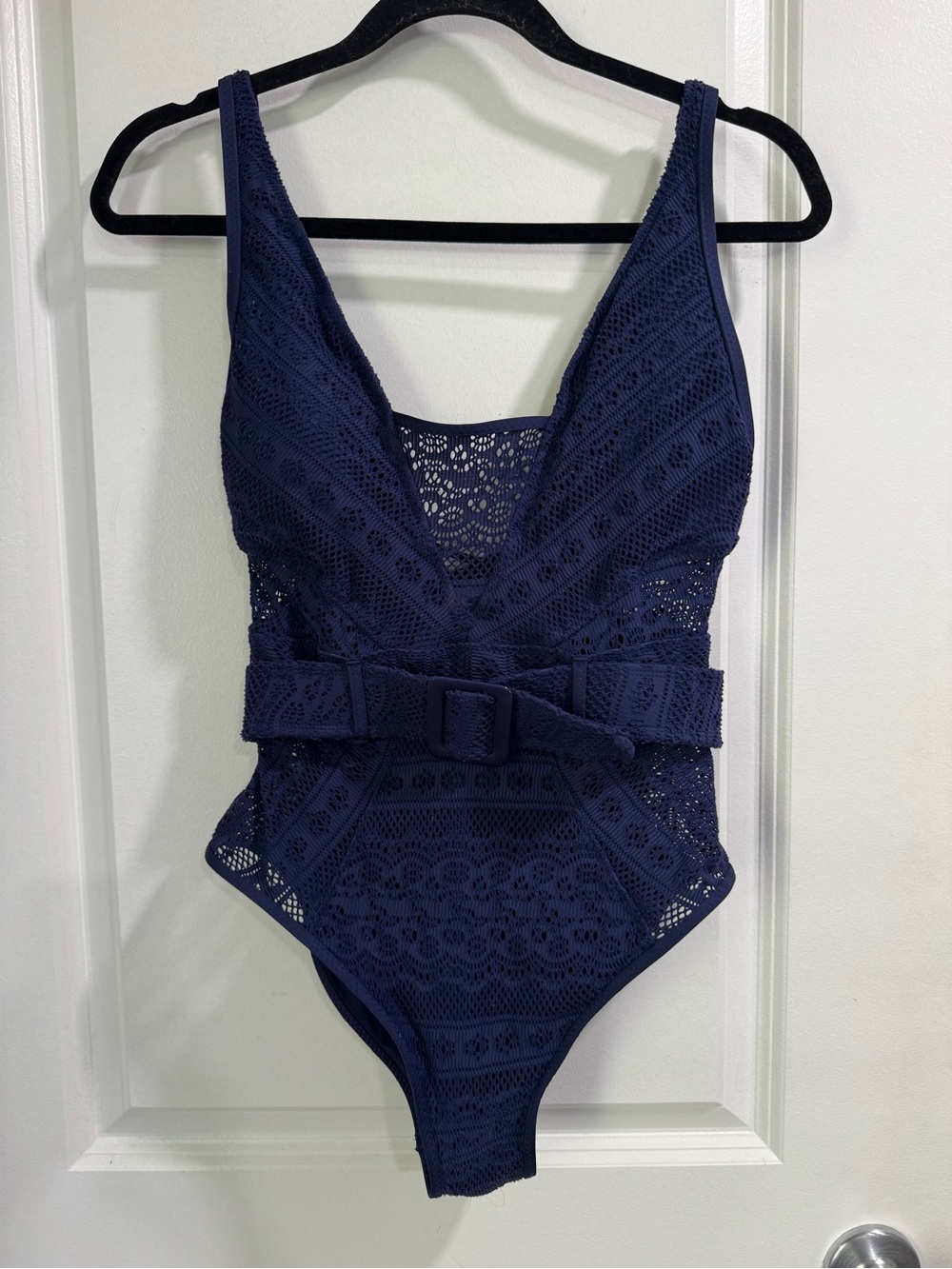 Becca Navy Color Play Belted Mesh Crochet One Piece Swimsuit M - Picture 3 of 6